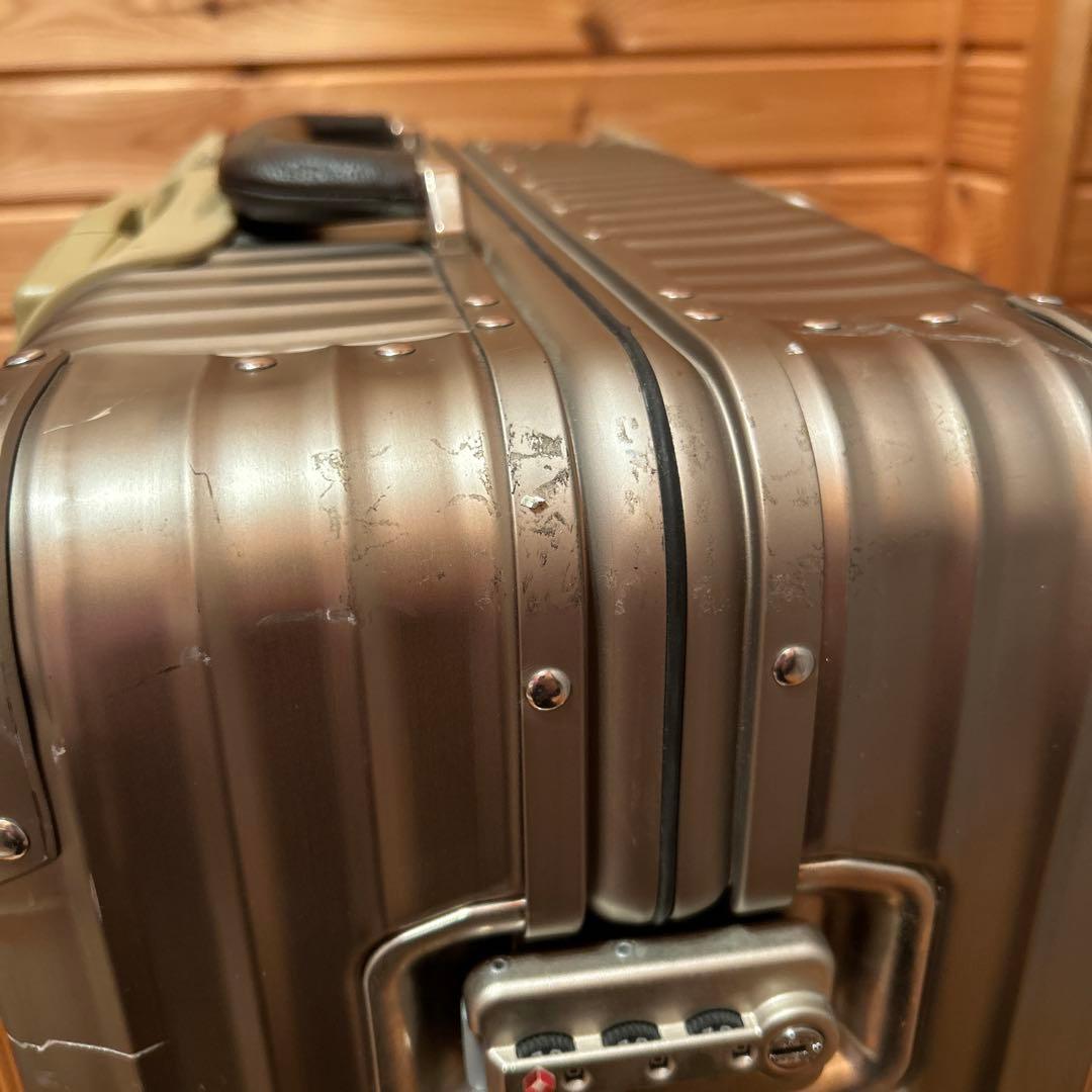 【匿名配送】RIMOWA リモア　シャンパンゴールド スーツケース