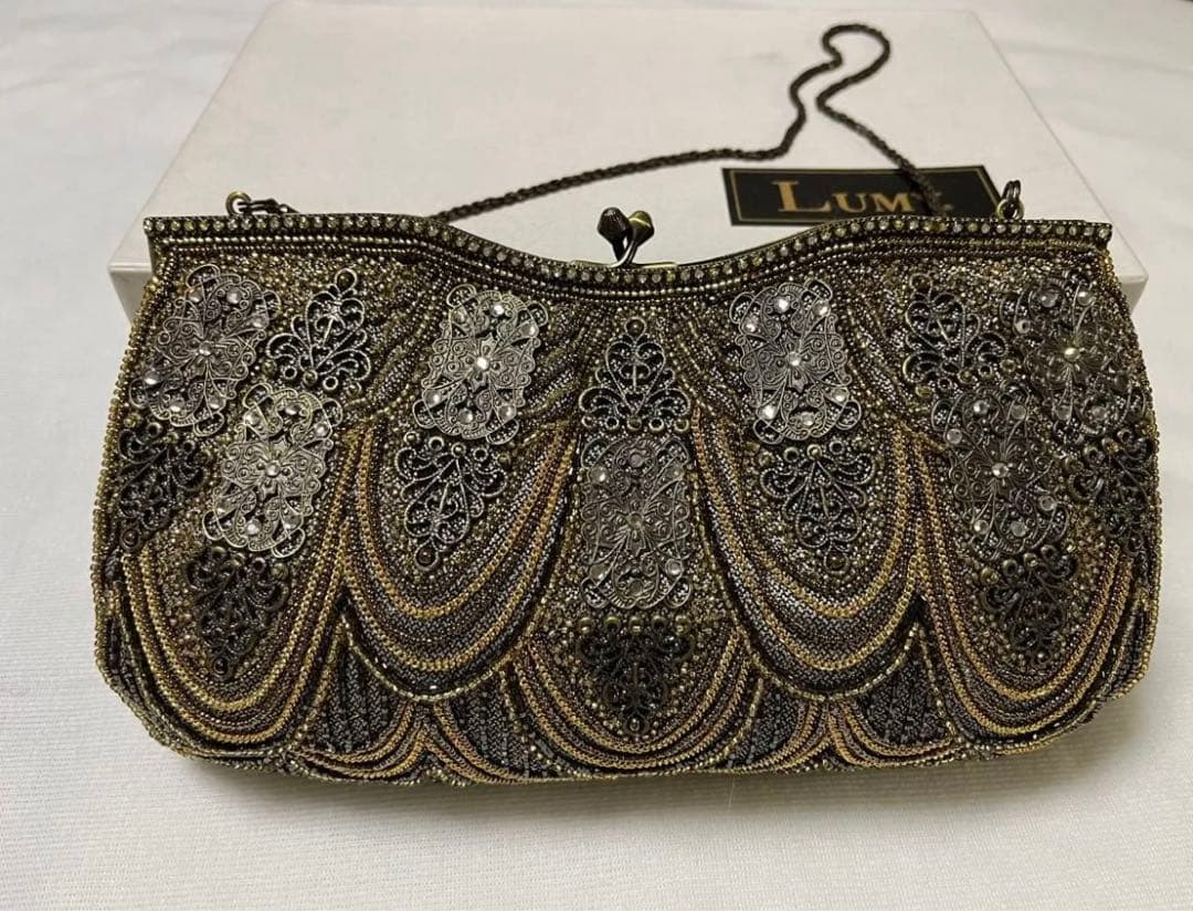 LUMY はしもと 皇室御用達 ビーズバッグ パーティーバッグ 美品 箱付き