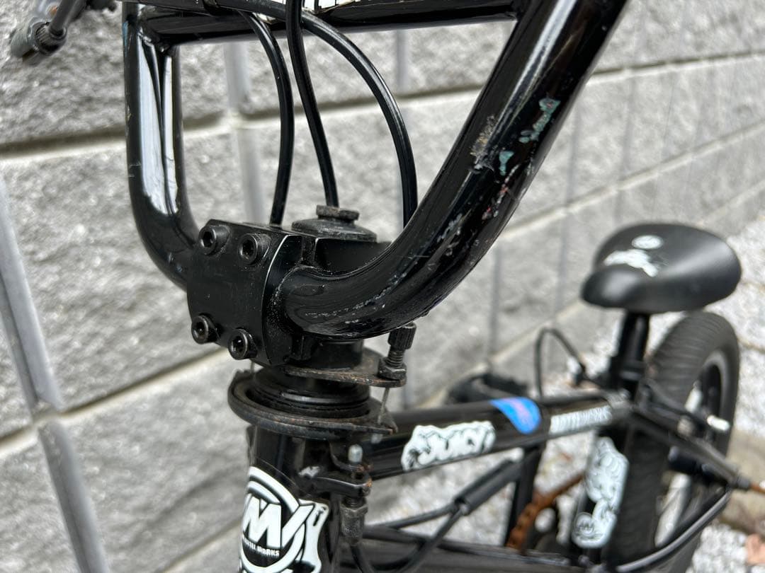 MotelWorks Juicy BMX タイヤサイズ14inch