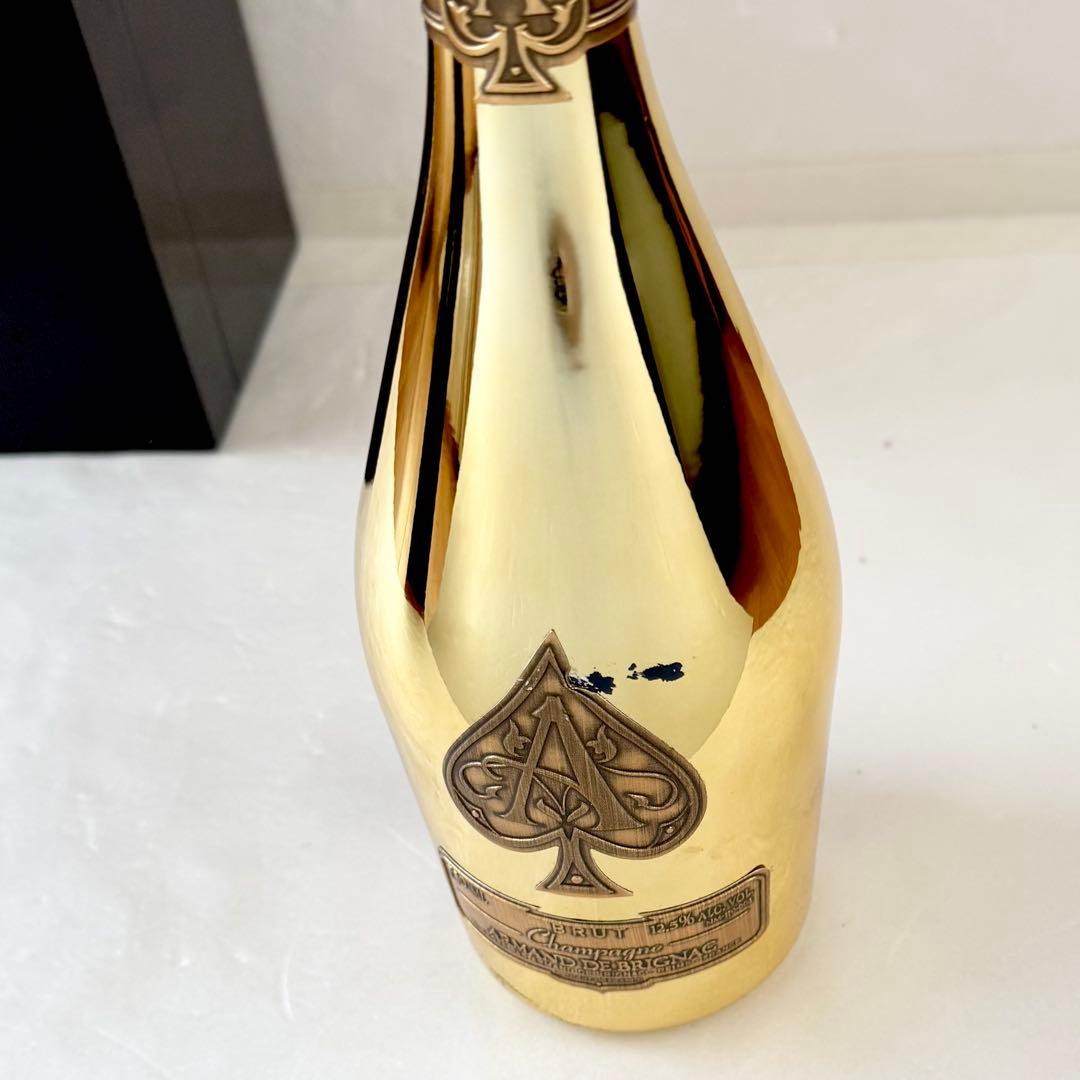 アルマンド ゴールド Armand de Brignac Gold 750ml