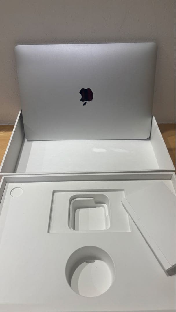 MacBook Air 13インチ 2019 シルバー