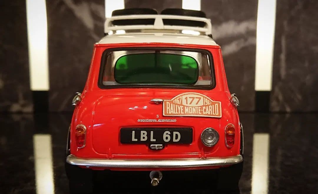 タミヤ モーリス ミニクーパー モンテカルロ ラリー プラモデル 完成品