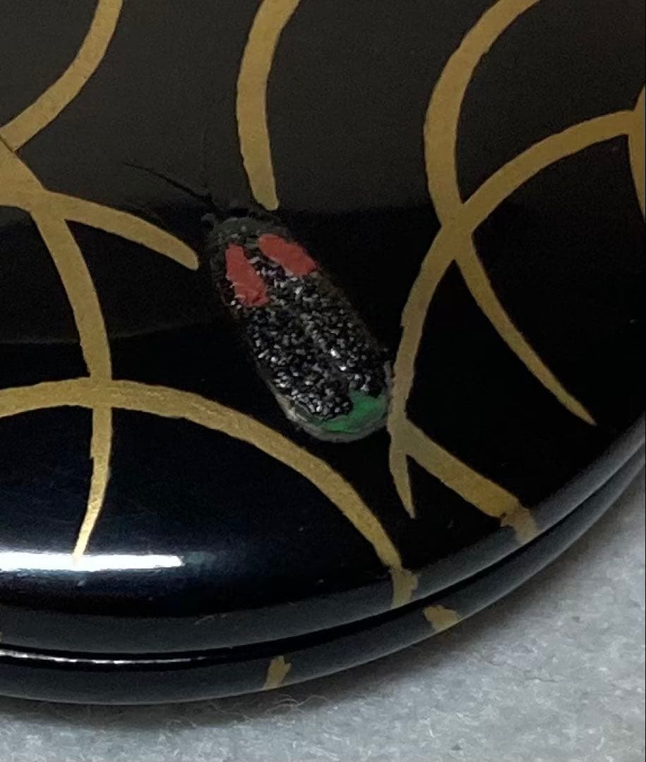 B432h 「蛍蒔絵 丸香合」井口海仙箱書　在判　木製黒漆塗　香道具　茶道具