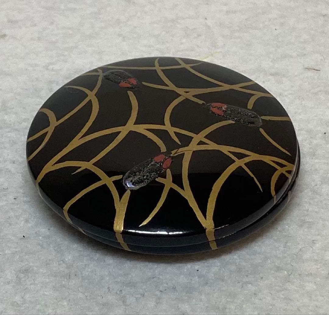 B432h 「蛍蒔絵 丸香合」井口海仙箱書　在判　木製黒漆塗　香道具　茶道具