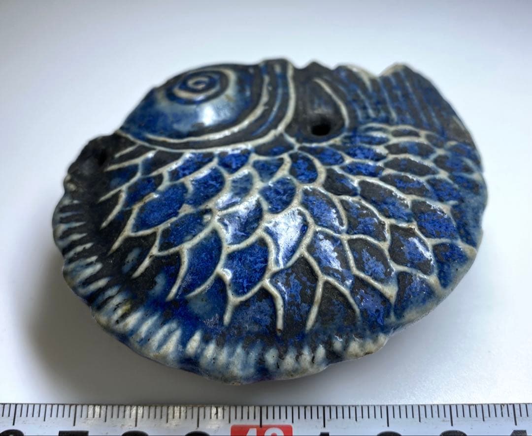 李朝　古窯　染付魚図水滴　幅約8㎝　東Y7-0331