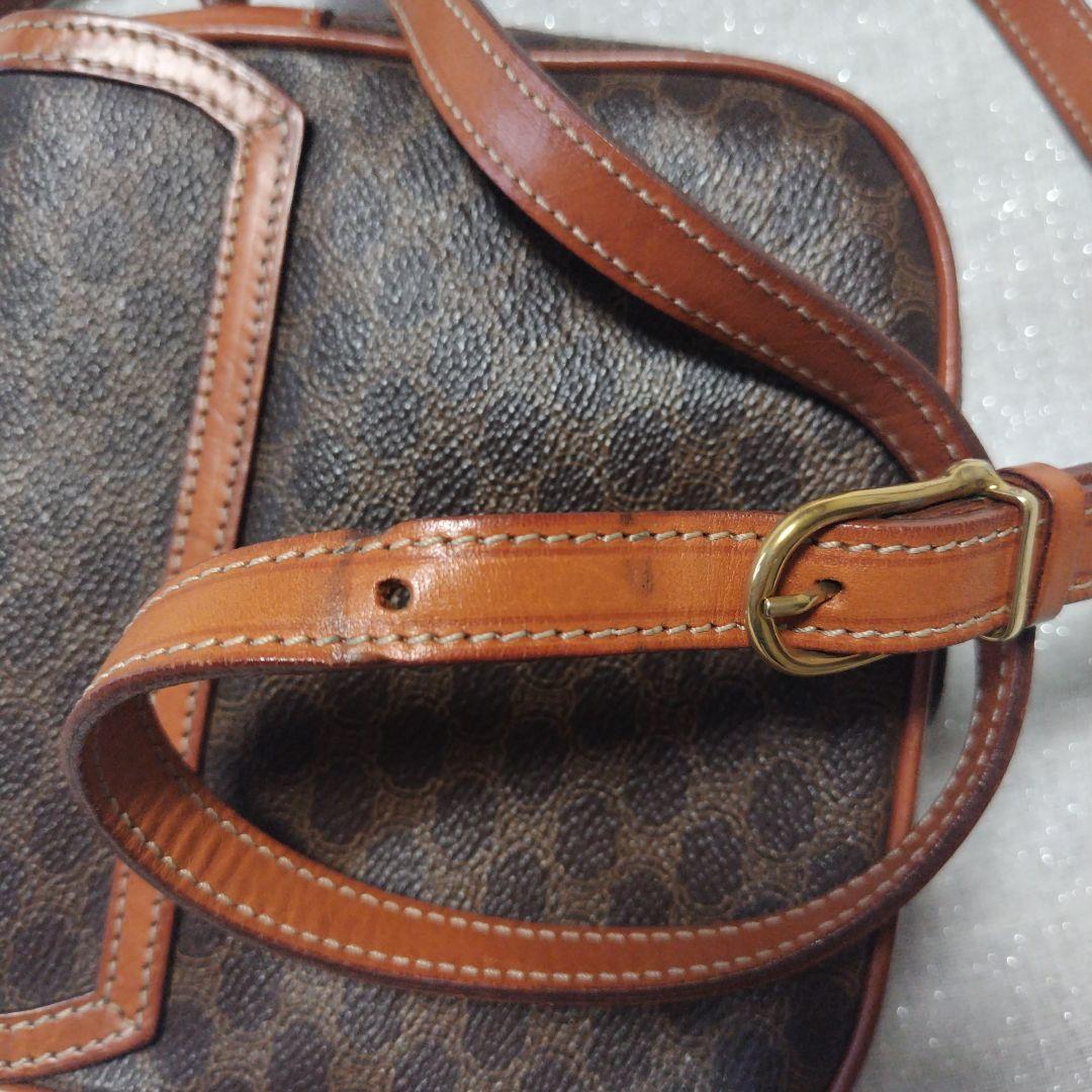 セリーヌ　ショルダーバッグ　マカダム柄　トリオンフ