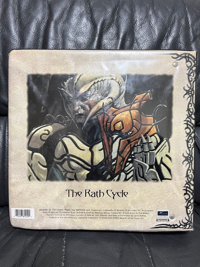 【希少オフィシャル品】マジックザギャザリング9ポケットカードホルダー【MTG】