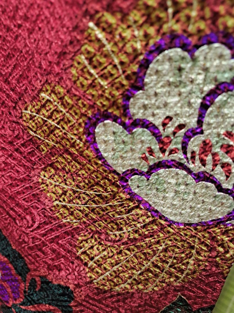 総絞り振袖　振袖　深紅　ボルドー