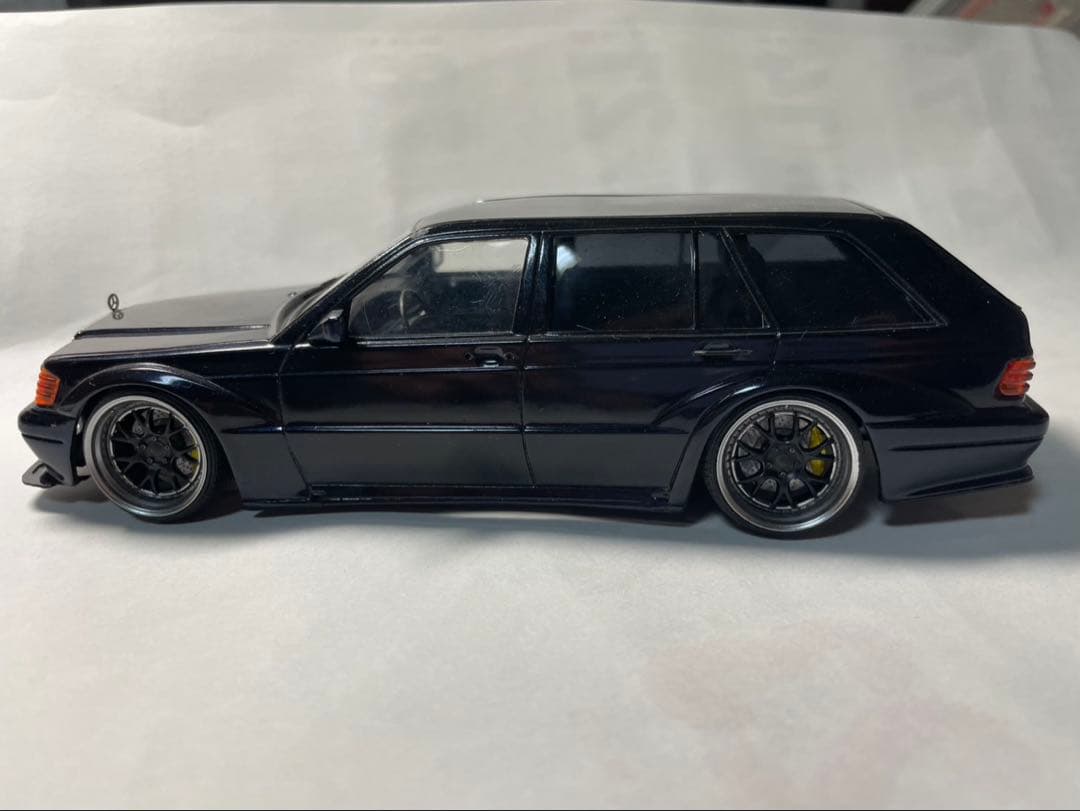 1/24 メルセデスベンツエボリューションIIワゴンの完成品(部品不足あり)