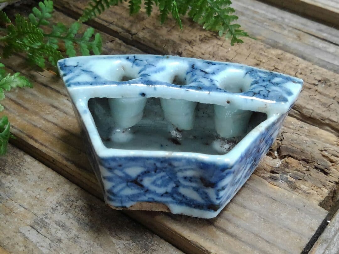 ♥中国製　【　青華　水孟　桐箱付き　】　書道具　染付　骨董品