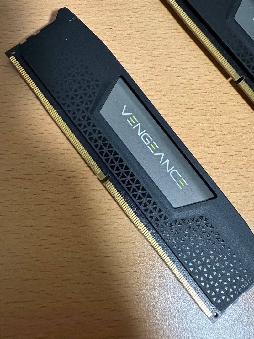 CORSAIR DDR5-5200MHz PC用メモリ VENGEANCE