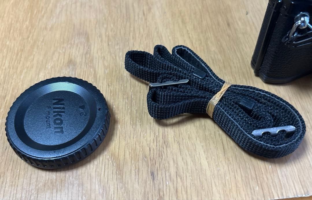 【中古】Nikon EM + 50mm F1.4 レンズ付き 動作品