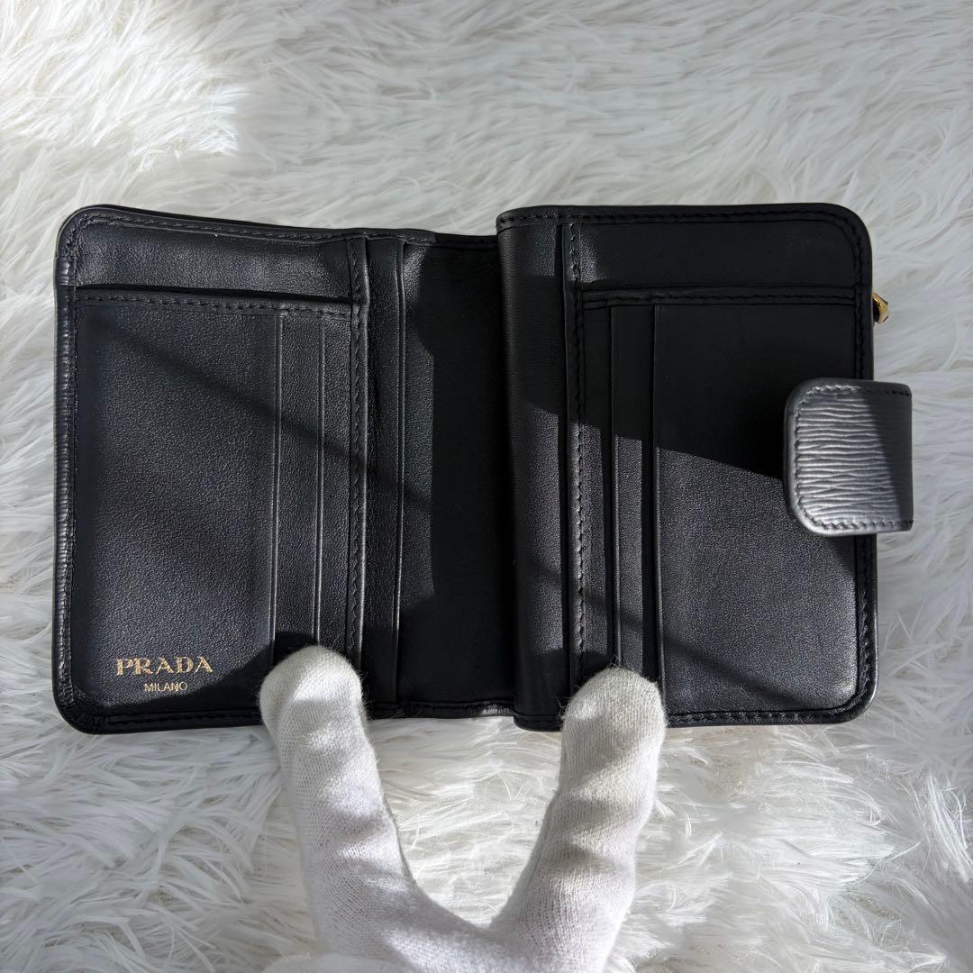 RFID搭載/美品✨プラダ　二つ折り財布 ヴィッテロムーヴ　レザー 三角 黒