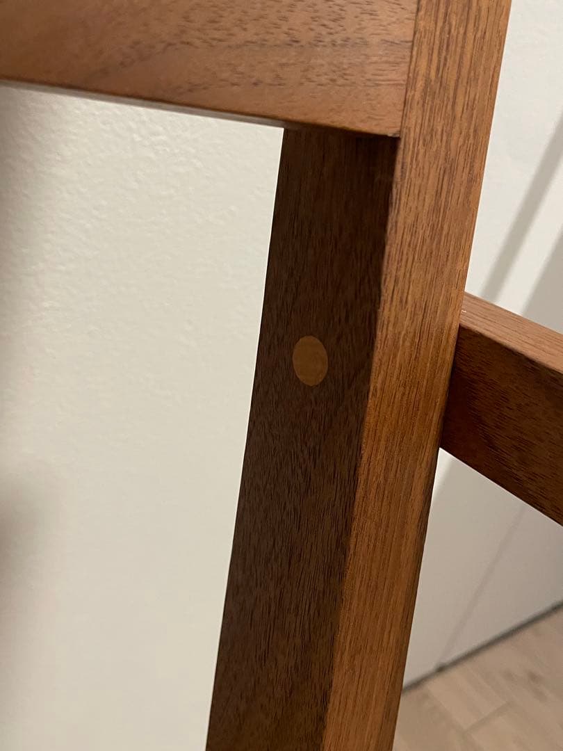 あの　未使用品　SOLID チェア　⭐︎送料込みで新品の半額価格！