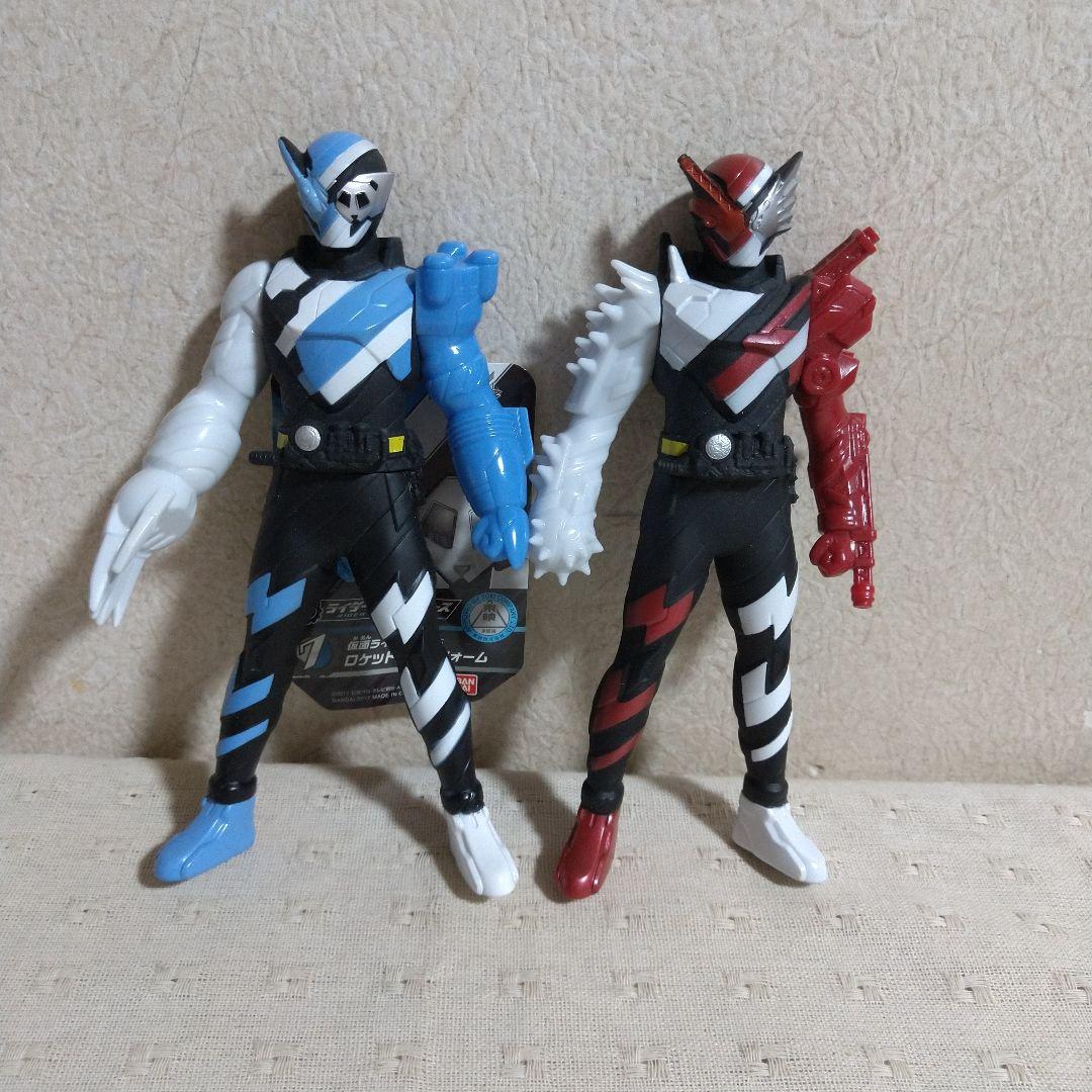 仮面ライダービルド ソフビフィギュア１８体