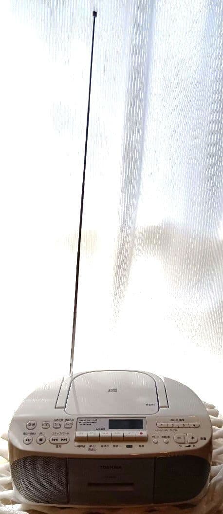 TOSHIBA ポータブルCD＆カセットプレーヤー TY-CDS7　2WAY電源