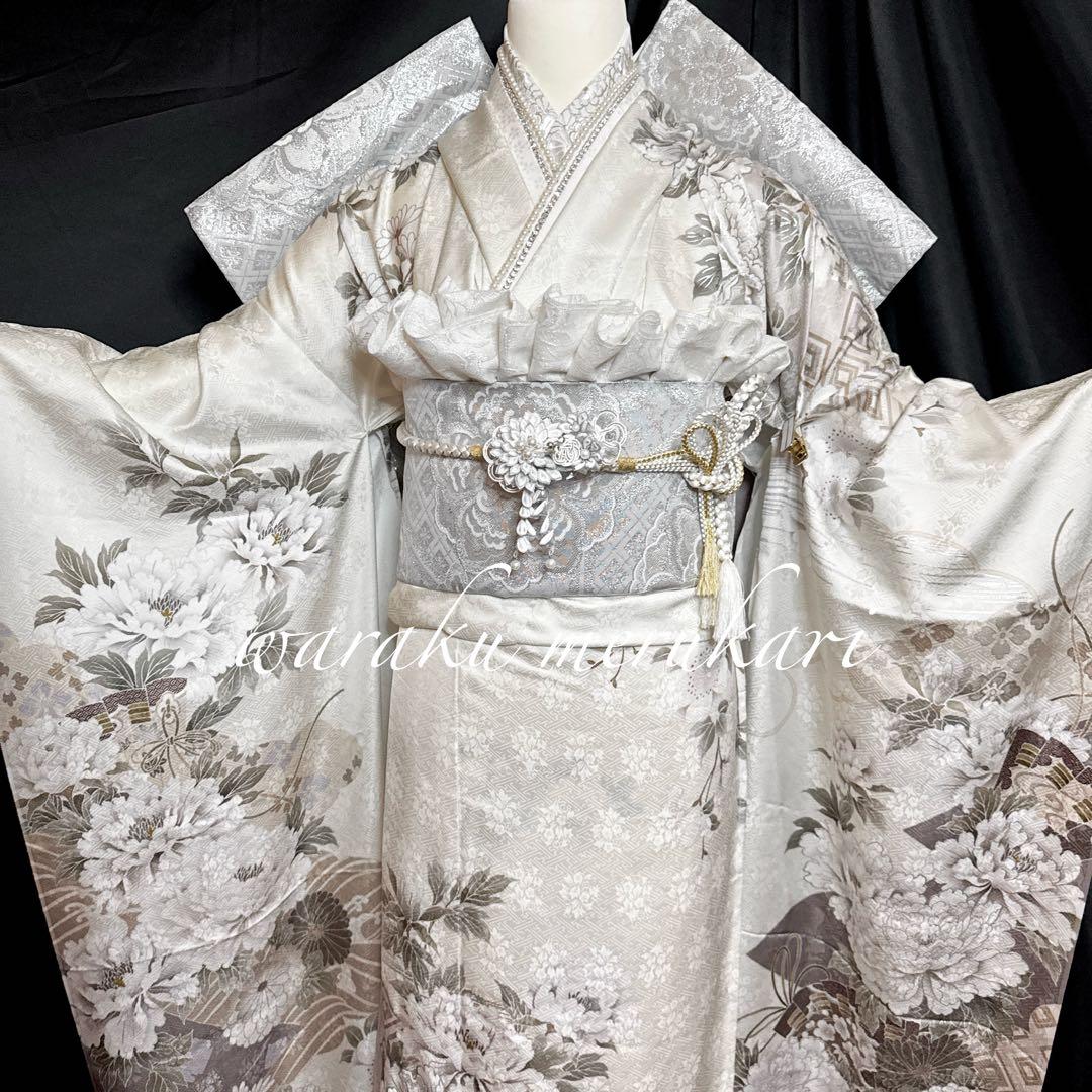 ♦︎白地古典柄♦︎振袖一式♦︎牡丹柄♦︎銀彩加工♦︎成人式♦︎フルオーダー♦︎菱紋♦︎西陣織帯