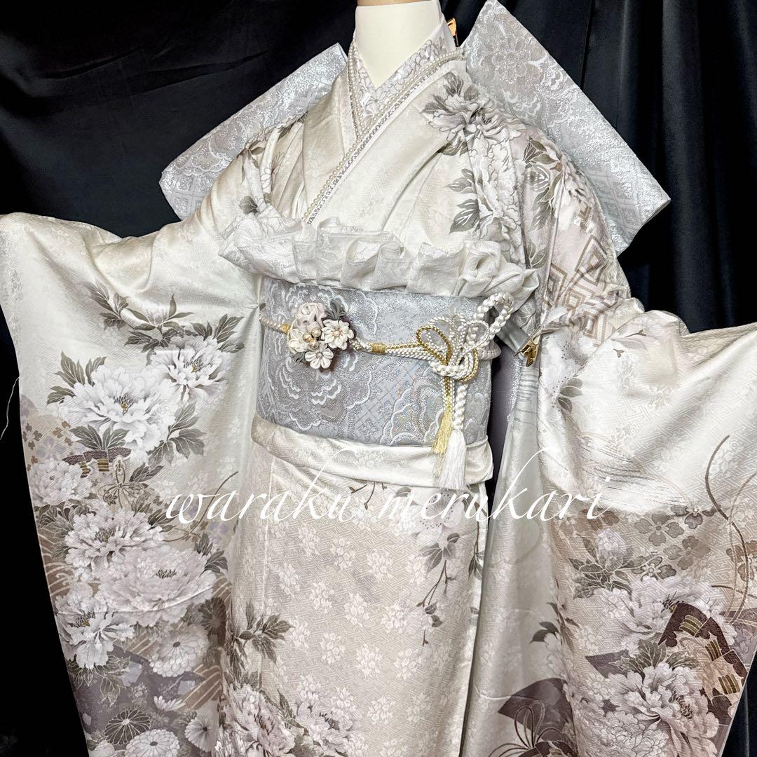 ♦︎白地古典柄♦︎振袖一式♦︎牡丹柄♦︎銀彩加工♦︎成人式♦︎フルオーダー♦︎菱紋♦︎西陣織帯