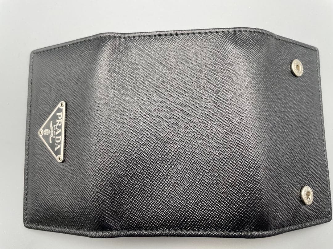 【極美品】　箱付き　プラダ　6連キーケース　男女兼用　ブラック