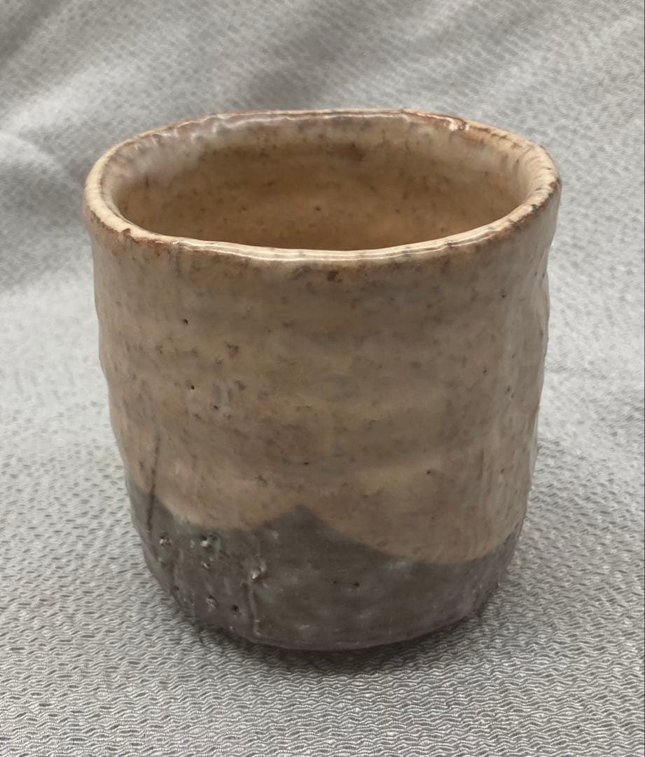 B470b「萩 湯呑」羽多野善蔵作　共布共箱　指月窯　陶歴書付