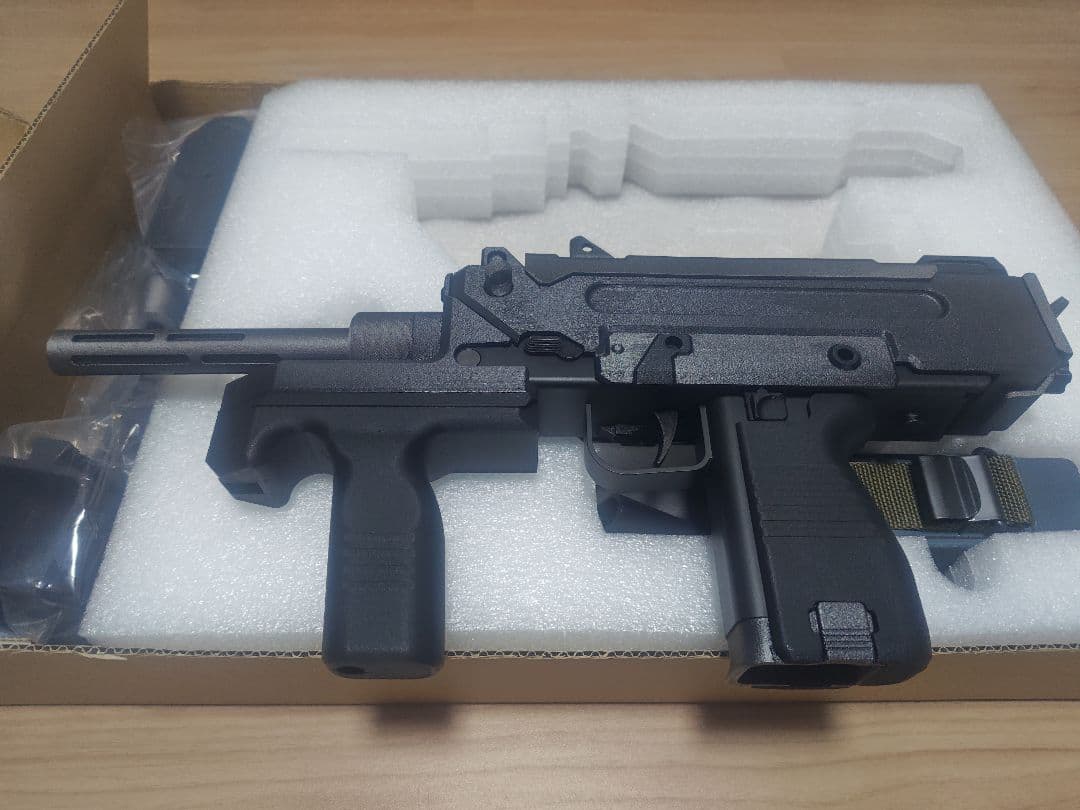 【未使用品】陸自　機関けん銃　東京マルイMAC10組み込み