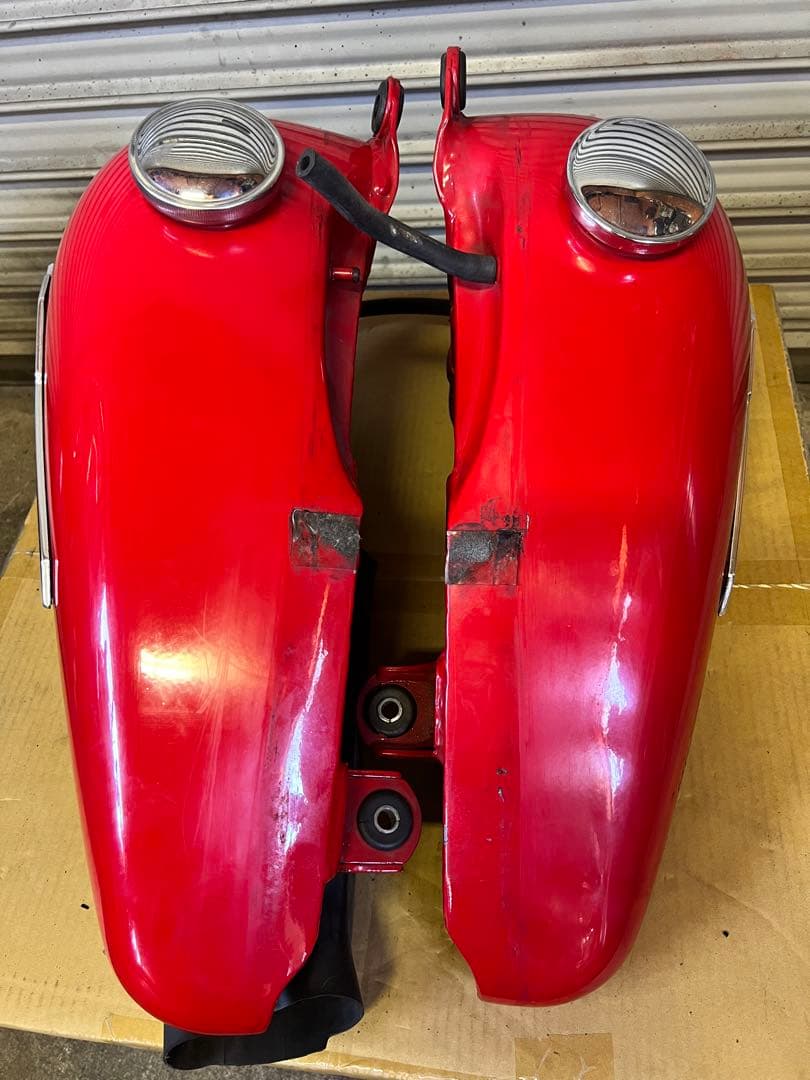 Harley-Davidson 分割タンク