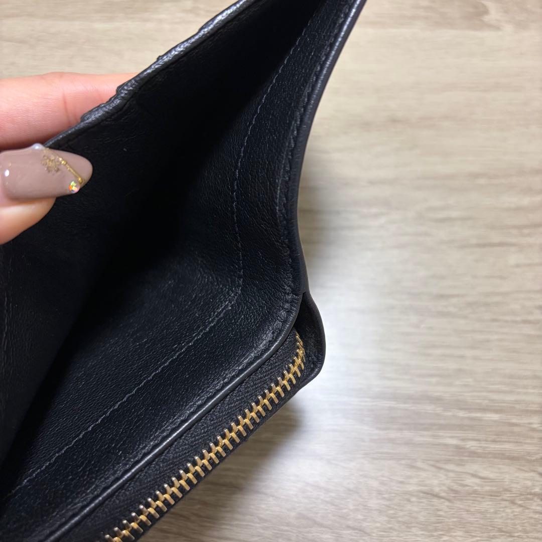 YSL イヴ・サンローラン　ブラックレザー 二つ折り財布