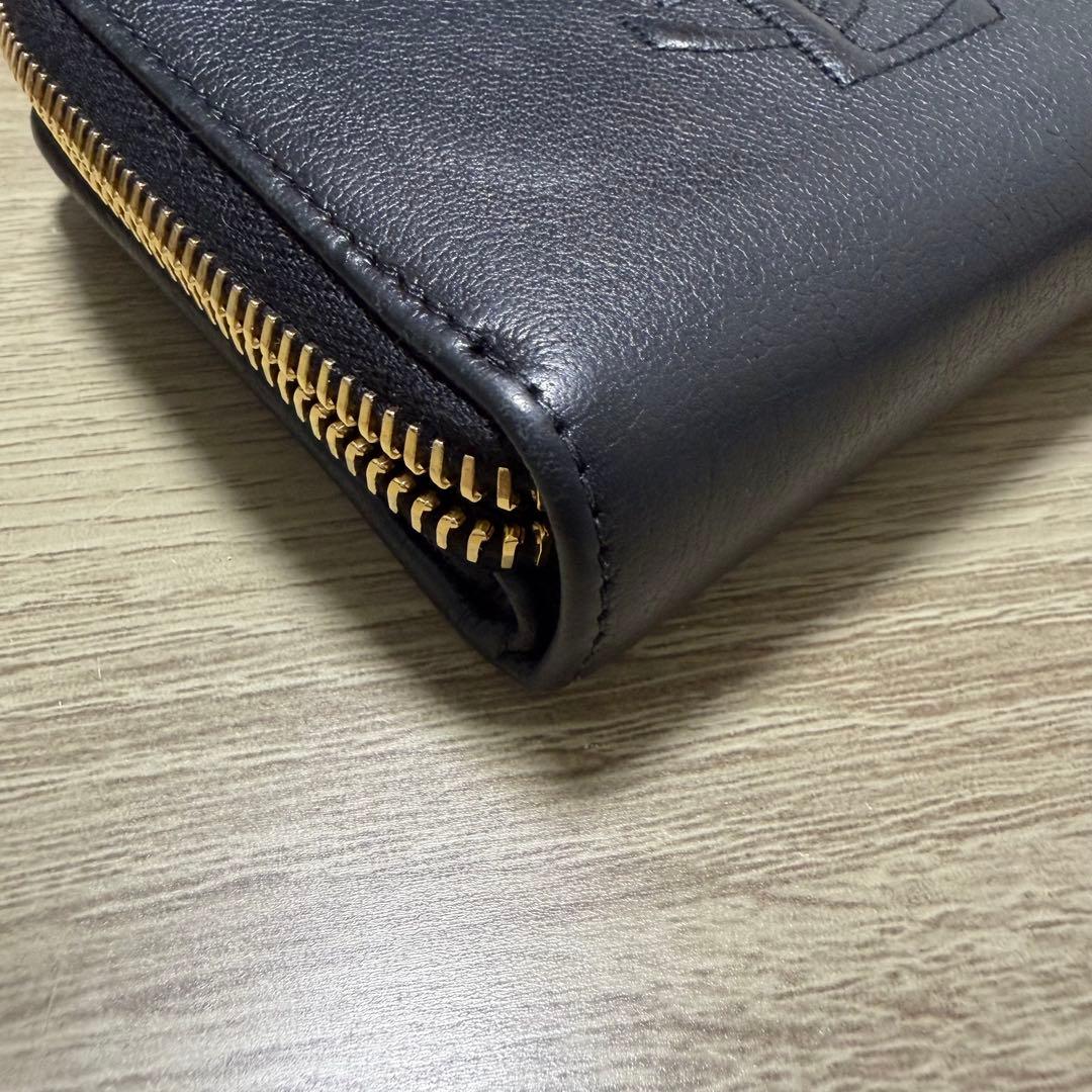 YSL イヴ・サンローラン　ブラックレザー 二つ折り財布
