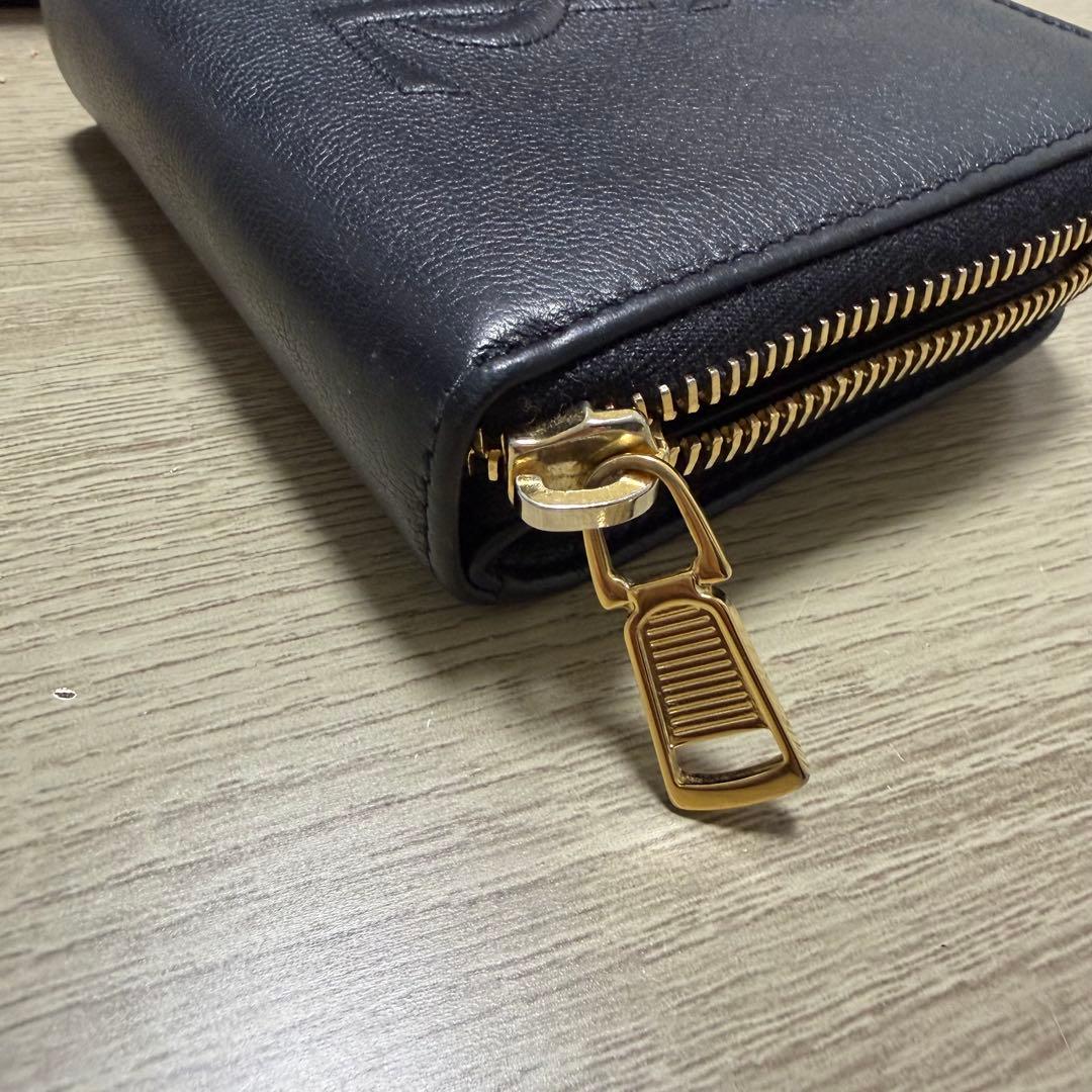YSL イヴ・サンローラン　ブラックレザー 二つ折り財布