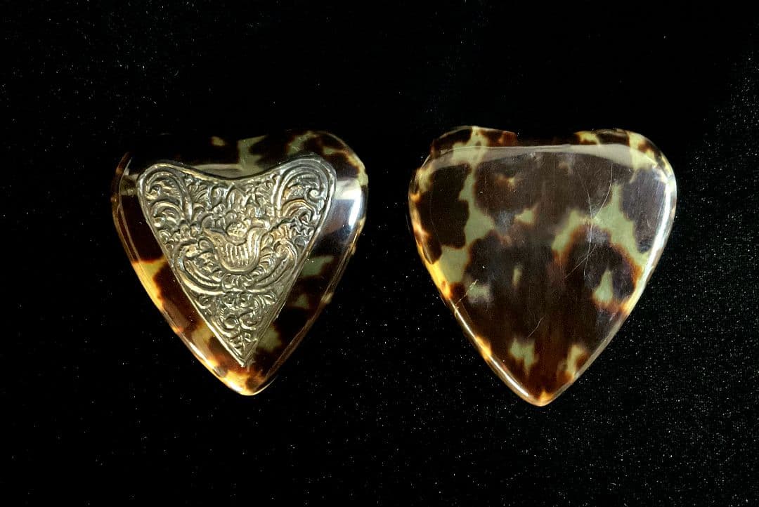 ヴィンテージ　インドネシア製　本べっ甲合子　銀細工　手づくり　香合　銀製