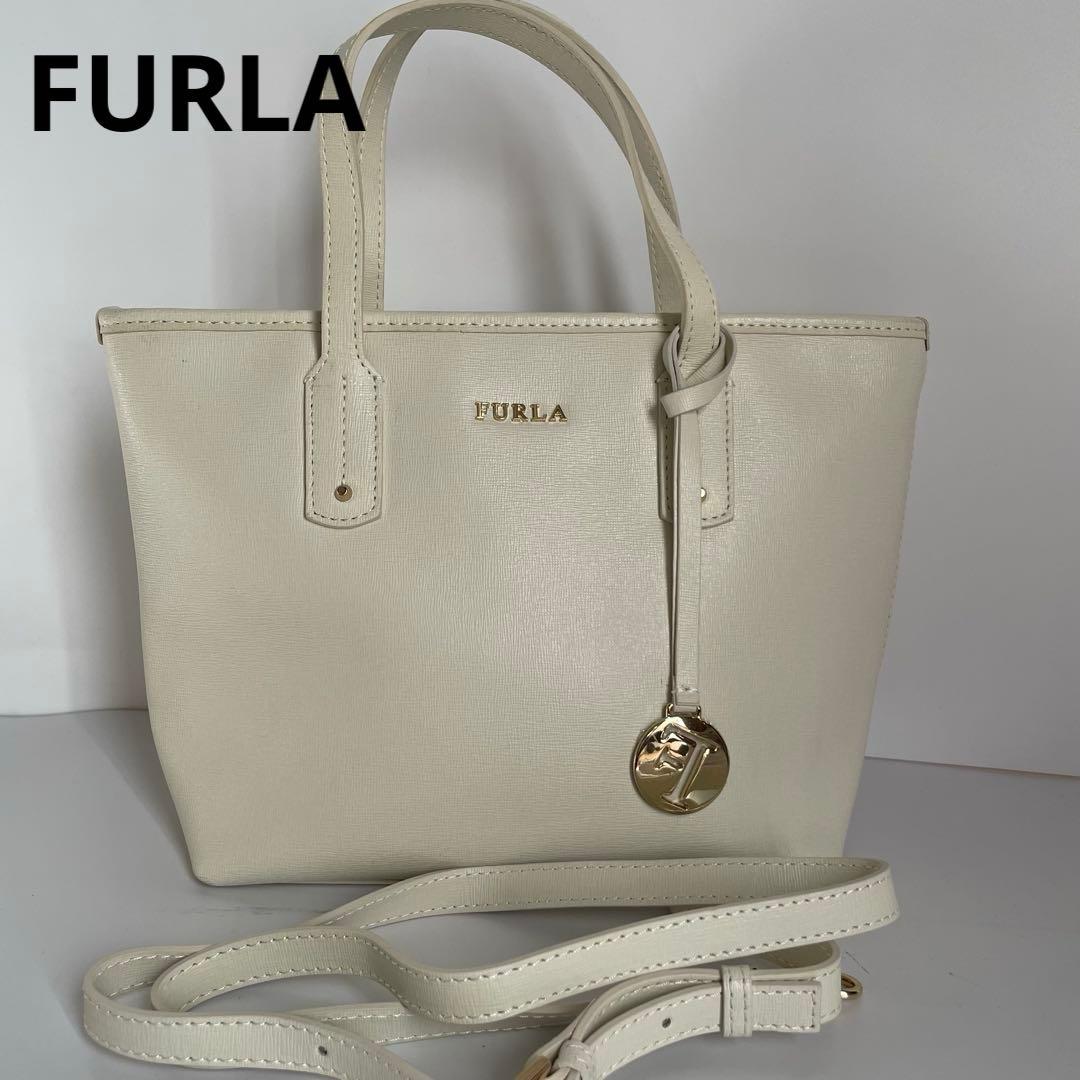 未使用保管品✨　FURLA ショルダーバッグ　2way 白　レザー