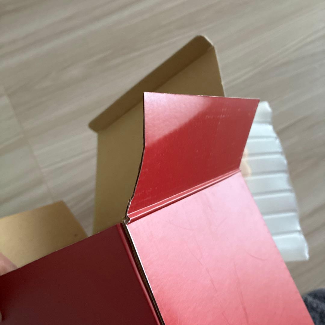 KAWS MILO フィギュア　赤