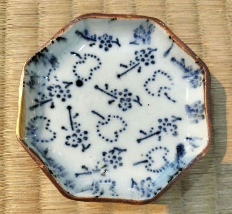 お値下げしました、古伊万里　型紙摺印判　八角豆皿　5枚組　金直し有