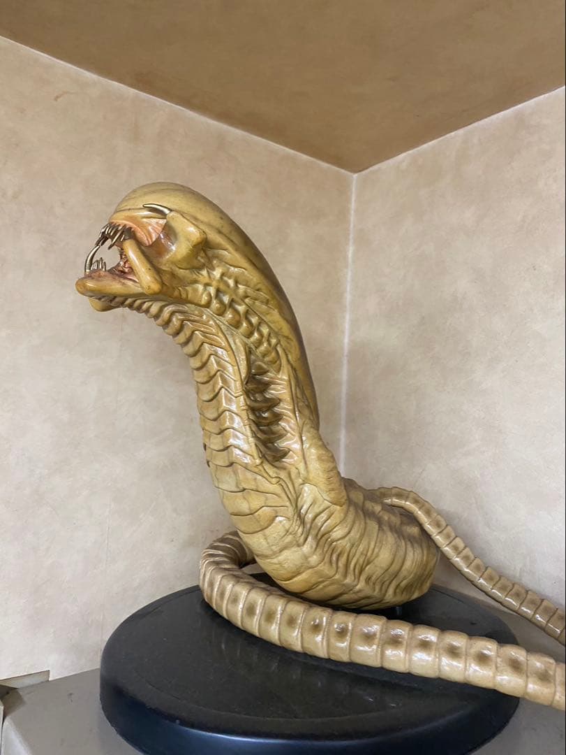 マスターレプリカ　エイリアン　ハイブリッドチェストバスター　プロップレプリカ新品