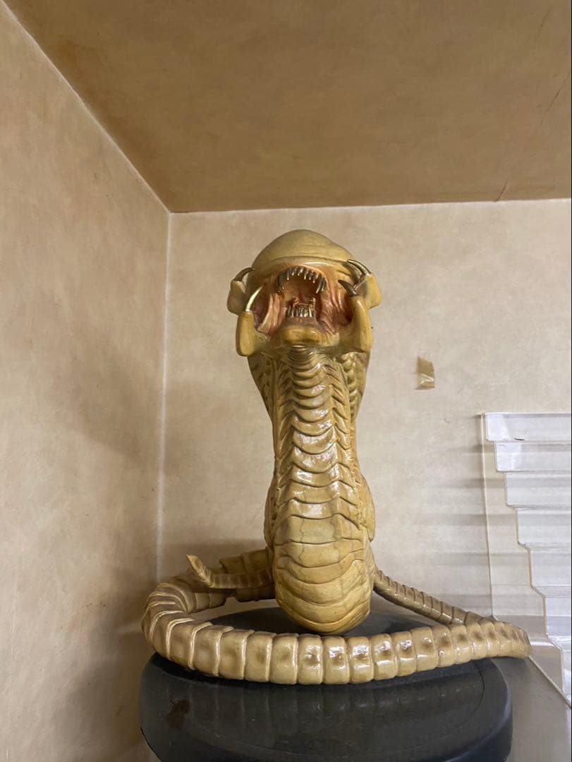 マスターレプリカ　エイリアン　ハイブリッドチェストバスター　プロップレプリカ新品