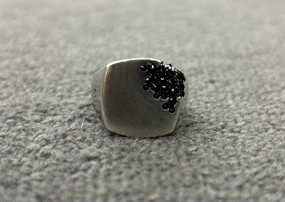 ゆゆゆゆTom Wood Cushion molecule トムウッド