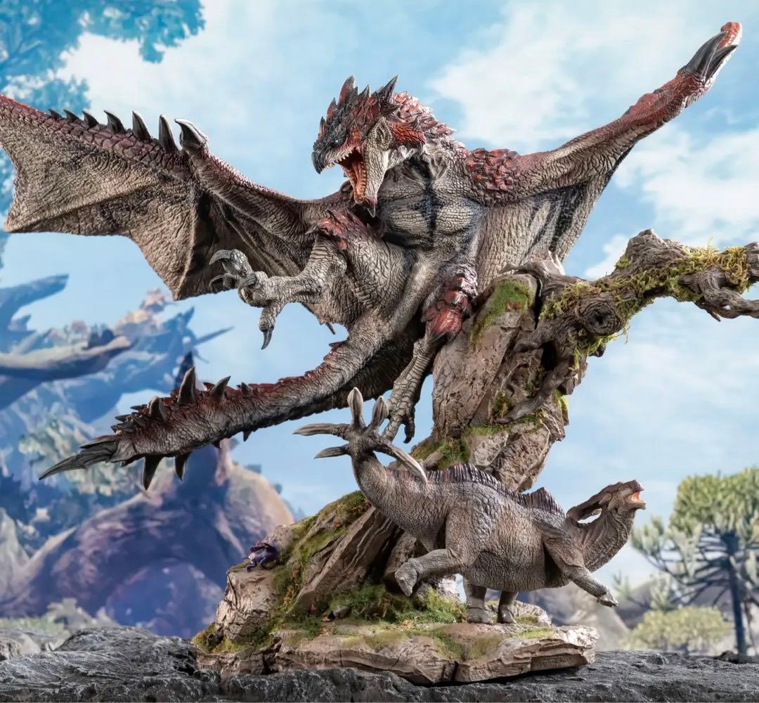 【マロン】モンスターハンター　リオレウス　フィギュア　モンハン