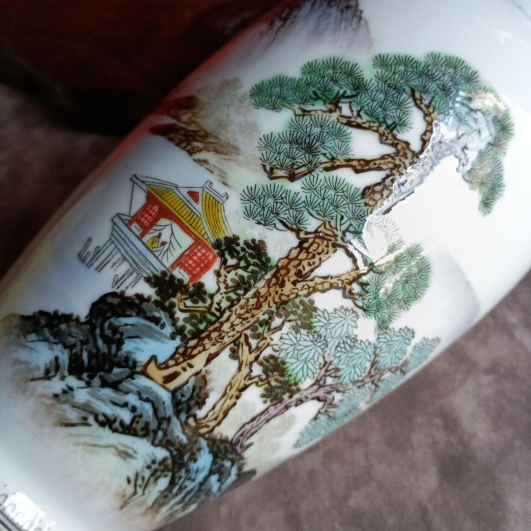 色絵　山水楼閣文　花瓶　景徳鎮