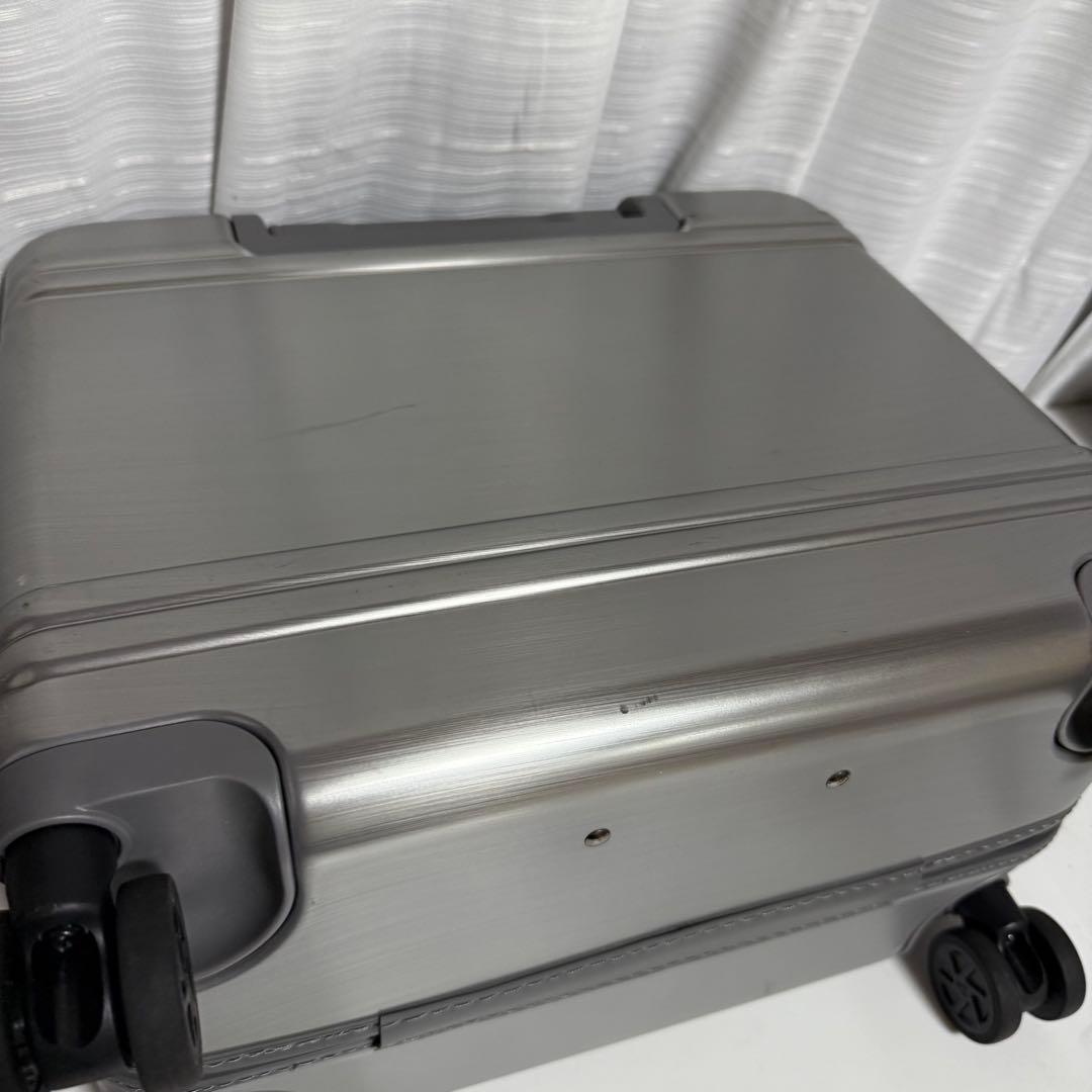 ⭐️極美品⭐️ゼロハリバートン　キャリーケース　シルバー　ビジネスバッグ