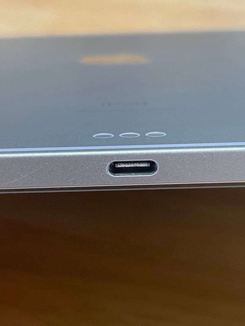 iPad pro 12.9インチ　第5世代 シルバー