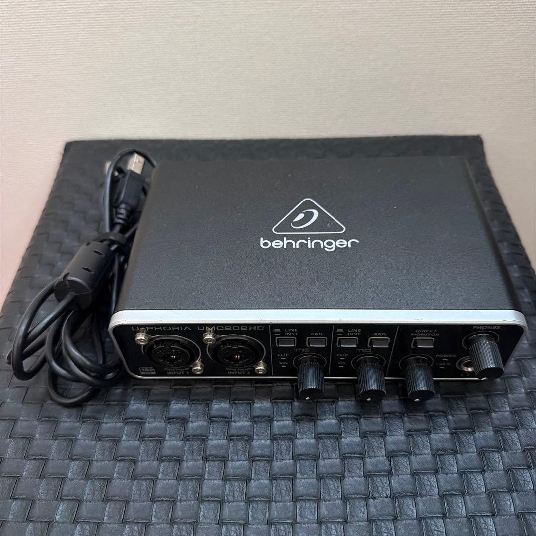 Behringer UMC202HD オーディオインターフェース ベリンガー