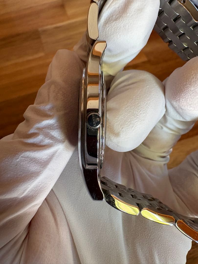 GUCCI 腕時計 5500M ブラック