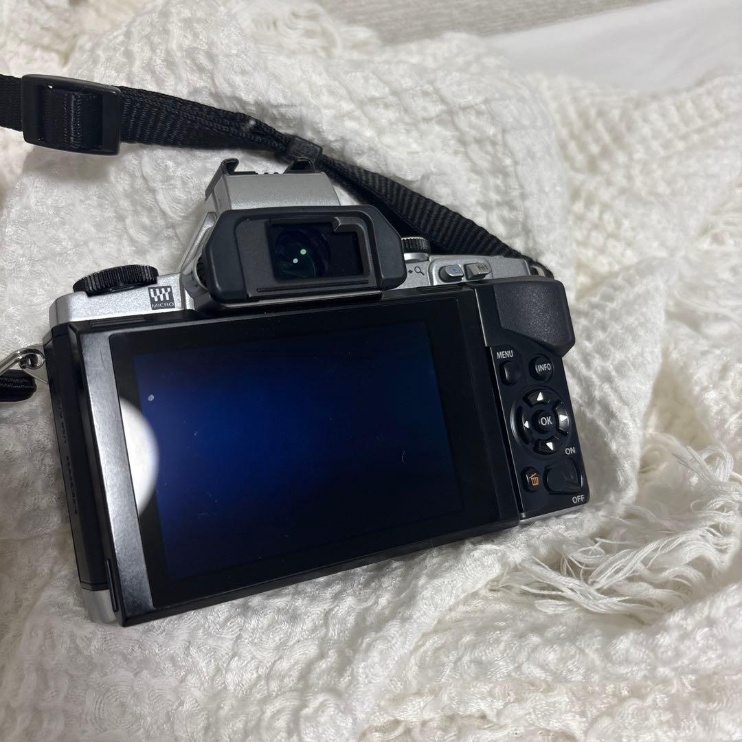 【セット】OLYMPUS OM-D E-M5 　レンズセット