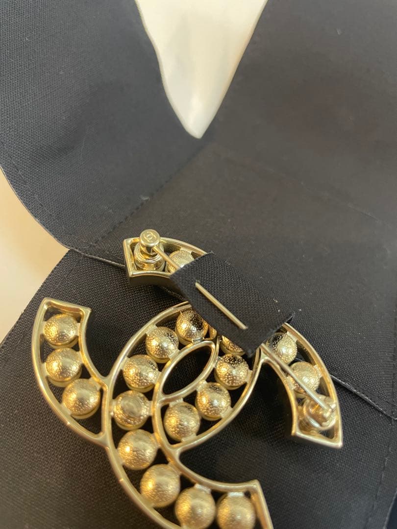 ྀིCHANELྀི ブローチ 未使用