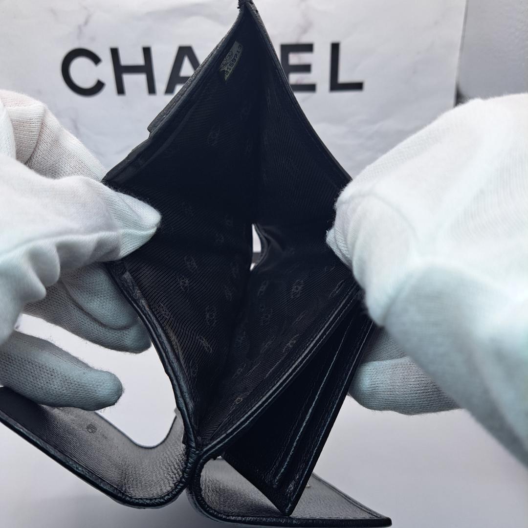 CHANEL　ココボタン　ブラック　 三つ折り財布