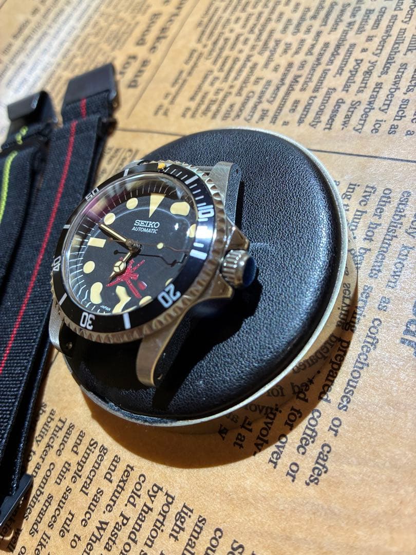 nh35自動巻搭載 39.5mmアンティークドーム型レンズアルミ製ブラックベゼル