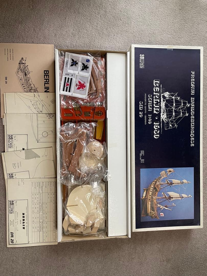 COREL社 BERLIN 1/40 帆船模型(コーレル書社)