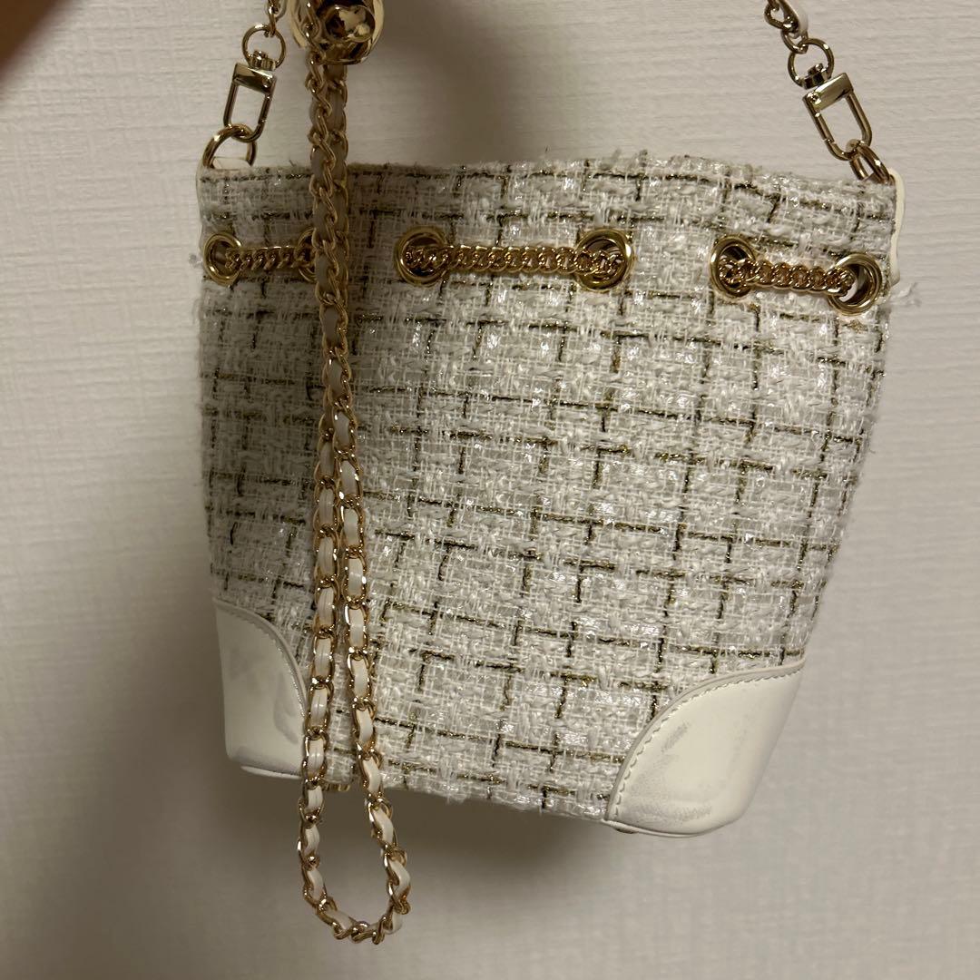 CHANEL ノベルティチェーンバック