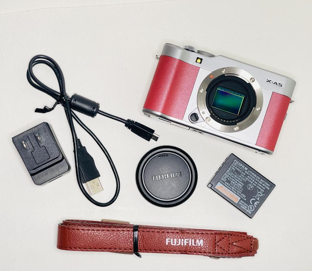 【美品】 FUJIFILM X-A5 ミラーレス一眼カメラ