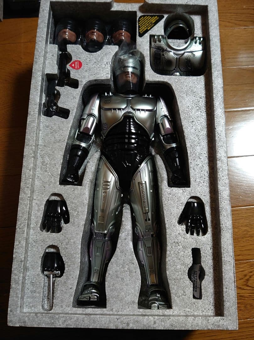 ホットトイズ ロボコップ 1/6 フィギュア
